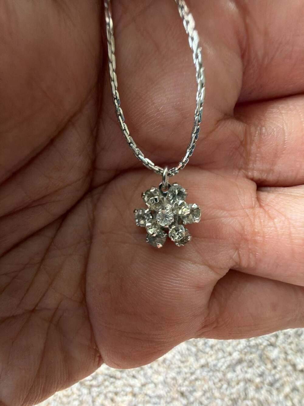 Avon Vintage Silver-Tone Clear Rhinestone Flower Cluster Pendant Necklace